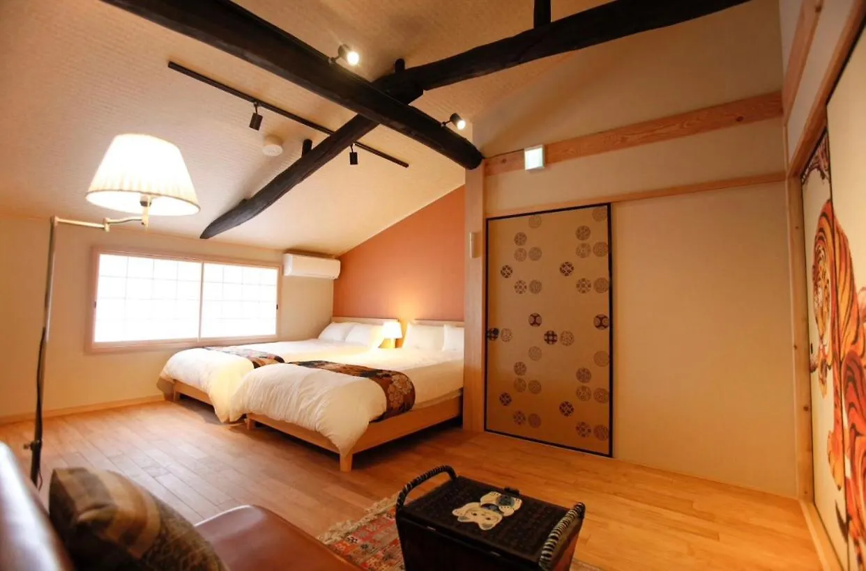 Villa 京町家の宿 三石 Kyoto